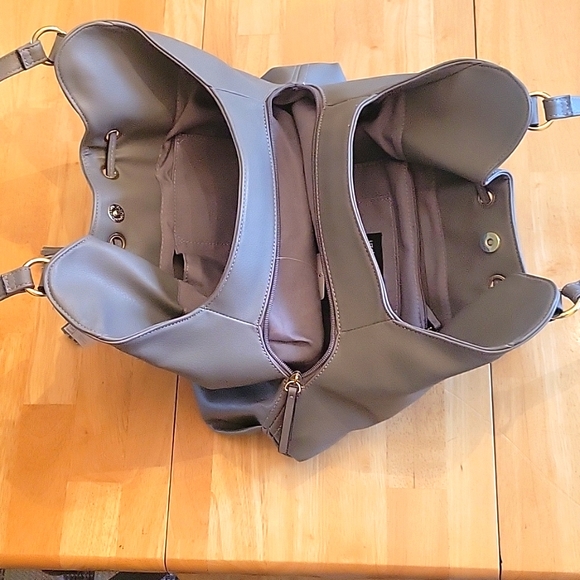 Liz Claiborne Grey Moon Purse - Picture 4 of 7